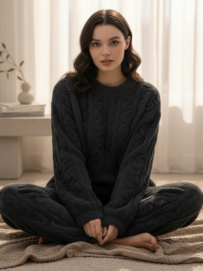 Caliah - Women's Flannel Pajama Set