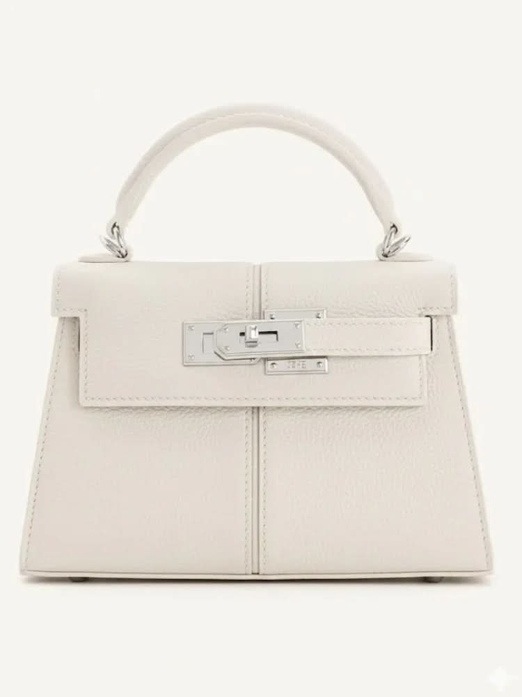 The Mini Bag for Your Outfit