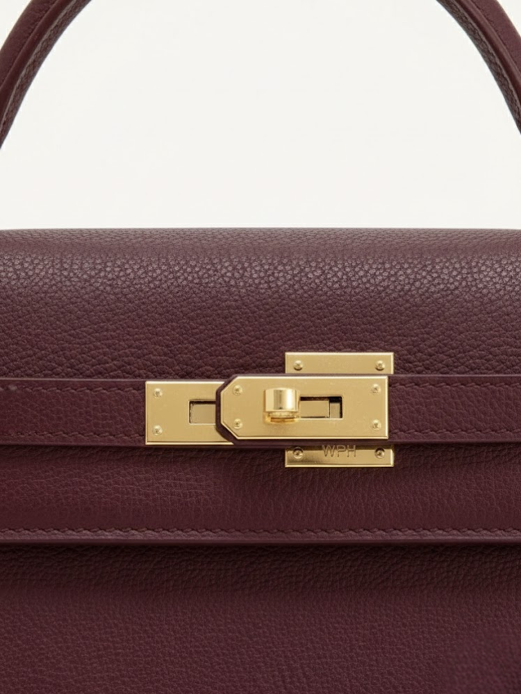 The Mini Bag for Your Outfit