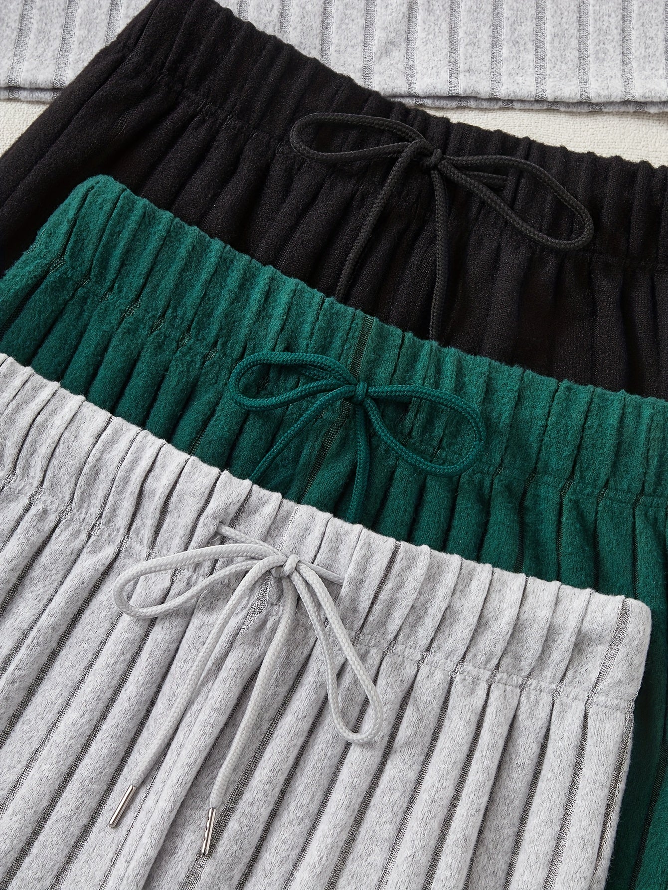 Women's 3 Piece Set – Ribbed Sweatshirt & Trousers