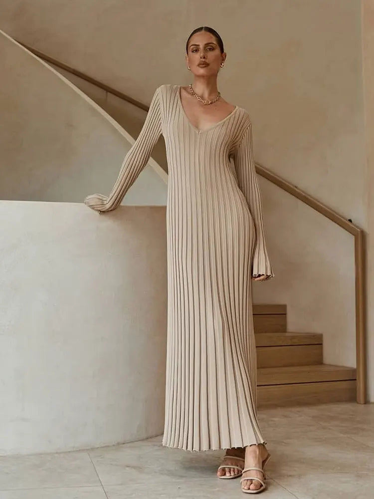 Noir Neige - Knit Pleated Maxi Dress