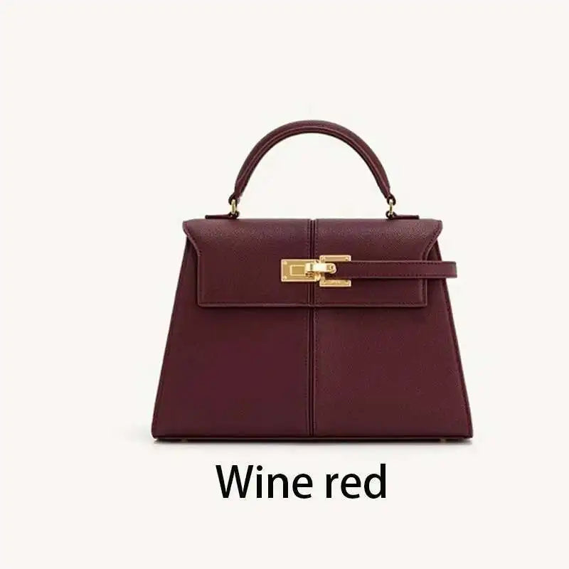 The Mini Bag for Your Outfit